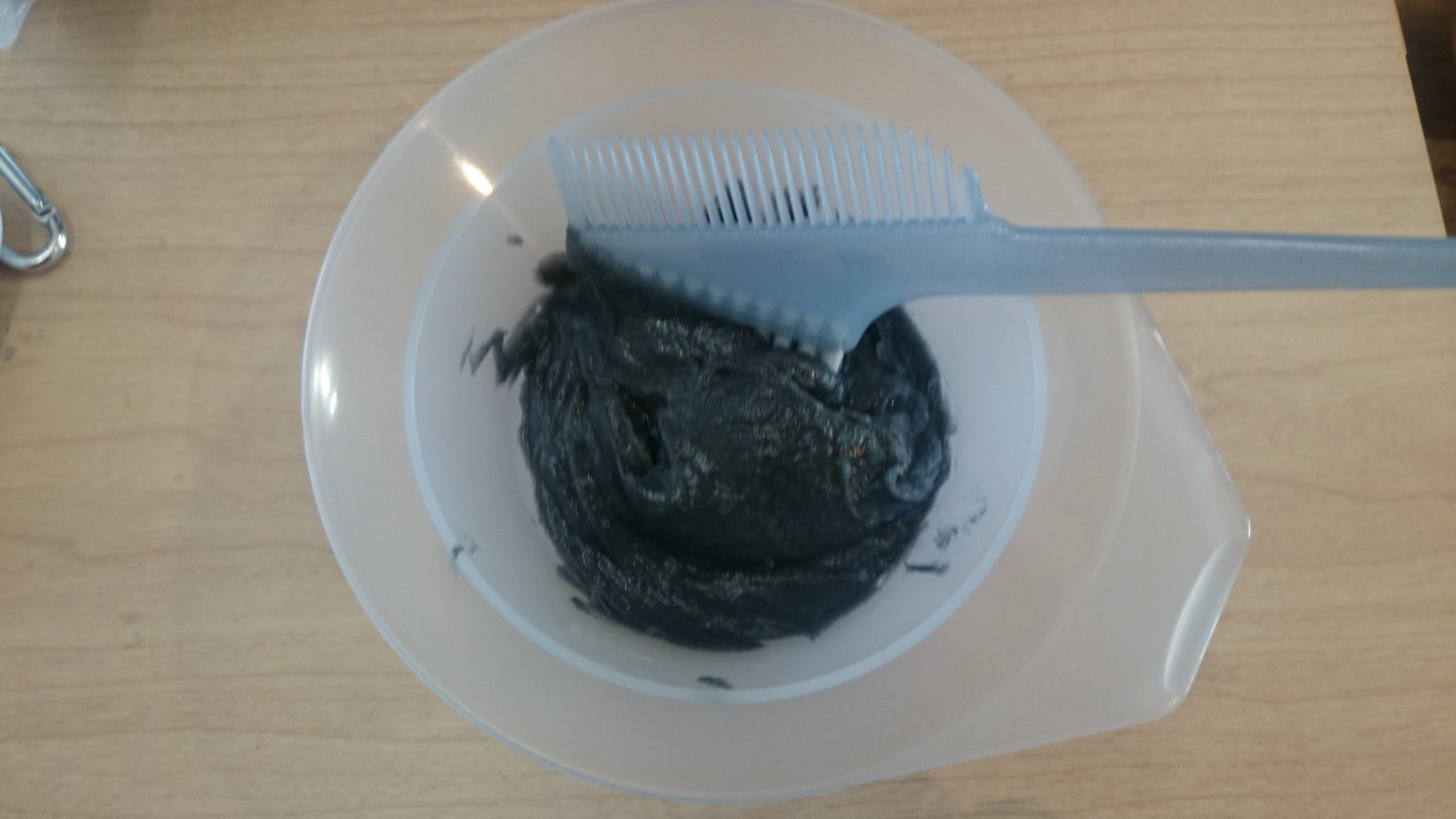 天然の泥を使ったパック